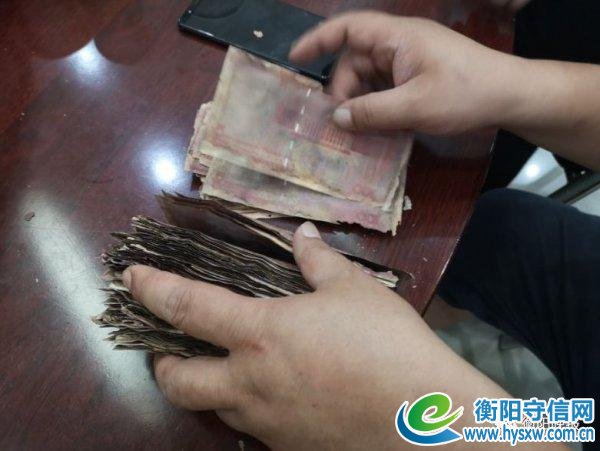 糟心！衡阳市民将钱存放家中，100多万元人民币全遭腐蚀