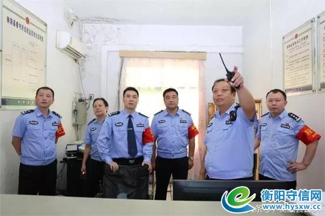 罗小伟同志一行慰问国庆节坚守岗位的公安民警