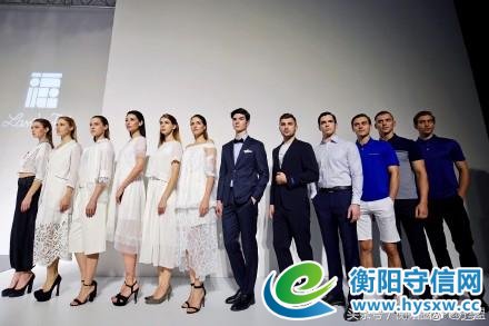 衡阳华新有个商场请了一群外国帅哥美女在做这事