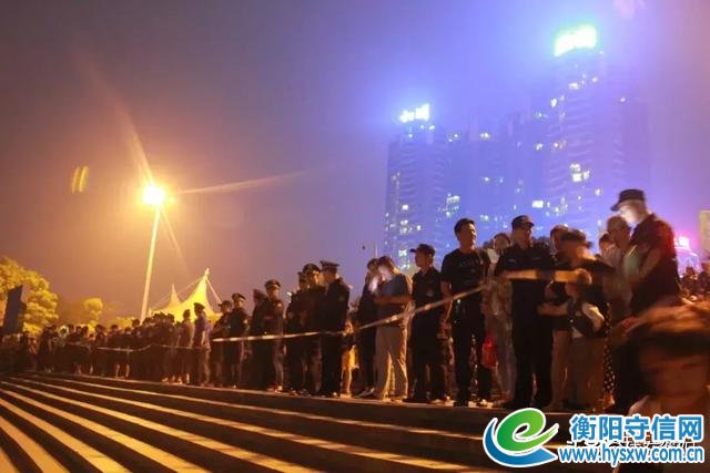 焰遇湘江 大美衡阳！刚刚！烟花照亮了雁城的夜！