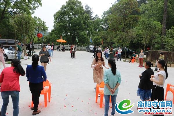 泰康人寿南岳支公司趣味文娱活动在南岳红叶寨生态休闲农庄成功举办