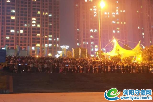 焰遇湘江 大美衡阳！刚刚！烟花照亮了雁城的夜！